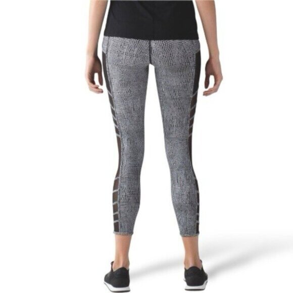 Lululemon Wild And Free Tight Fall Net White Black / Black Size 4 - Picture 2 of 10